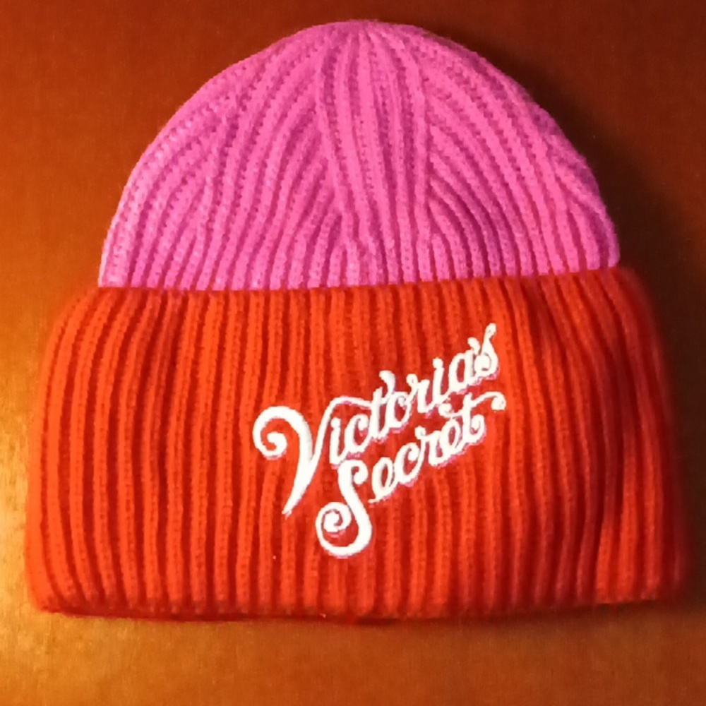 WOMEN'S PINK V.S. HAT